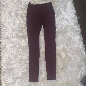 maroon fabletics leggings